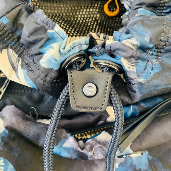 Lululemon Yogini Rucksack main image 12